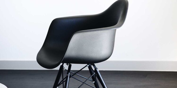 21 Space-Savvy Ideas for the Small Modern Bedroom -